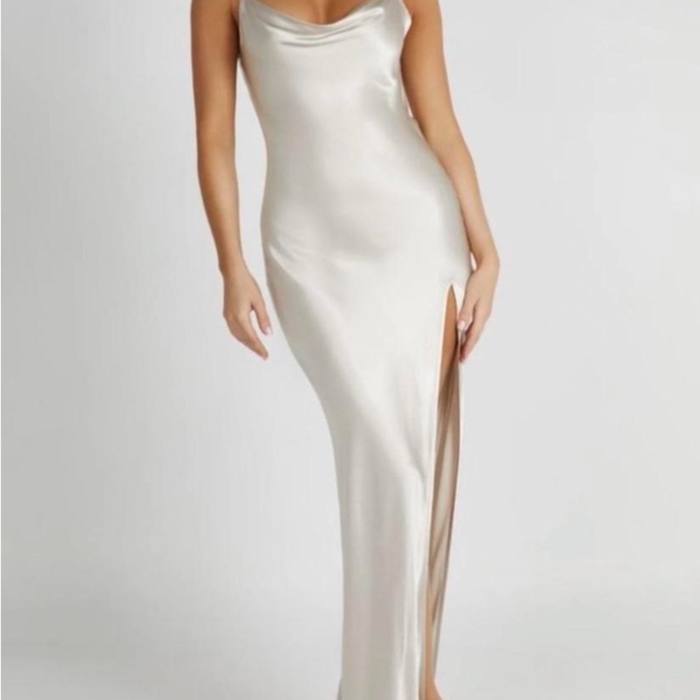 Meshki - Elegant Gown- Small- NWT